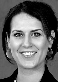 Nicolle Dest
